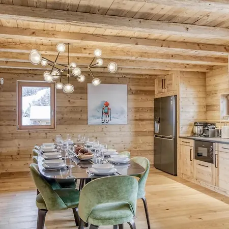 Appartamento Elegant, Bright, Fully Equipped In *